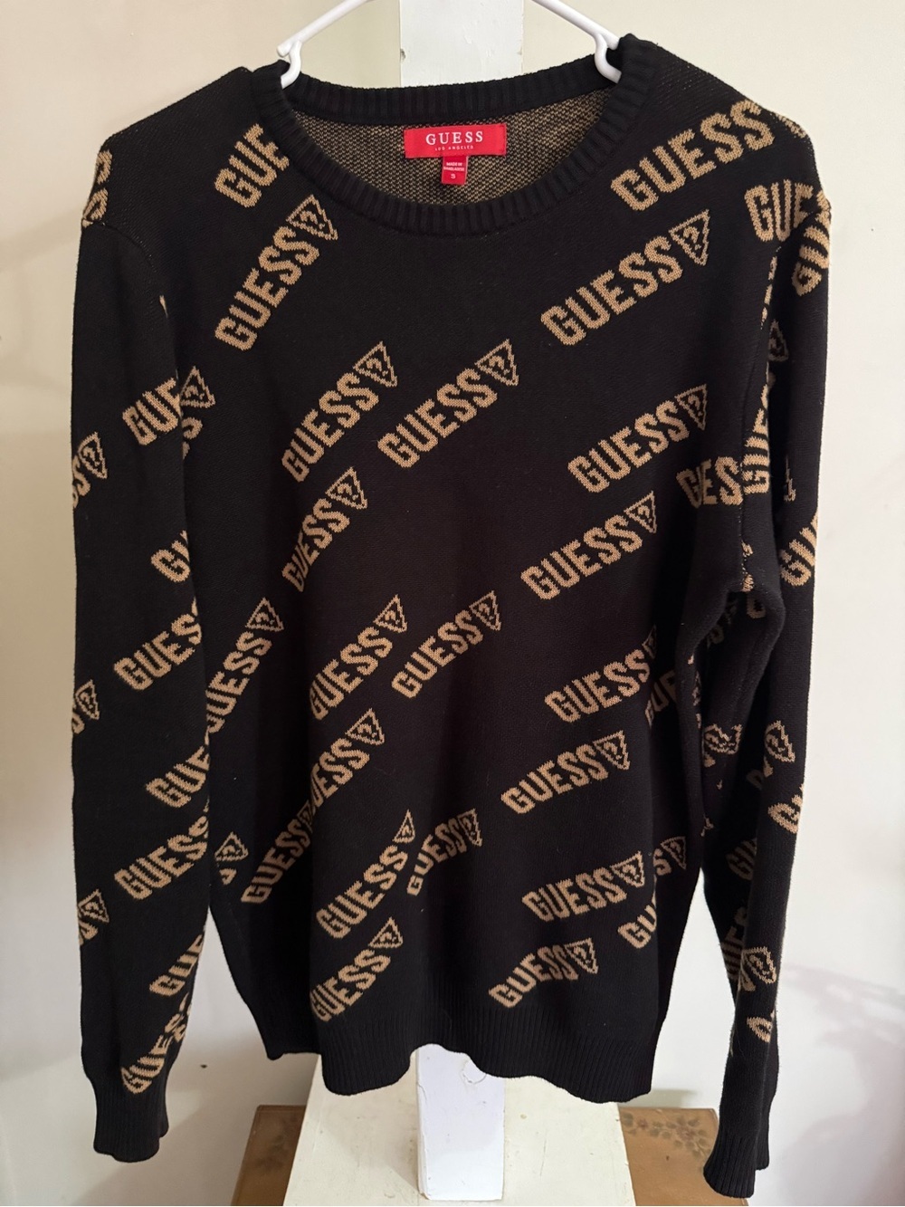 GUESS Logo Sweater - Picture 2 of 9